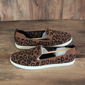 Vince Camuto NIB Cabreli Summer Natural Washable Leopard Print Sneakers 9.5 M206